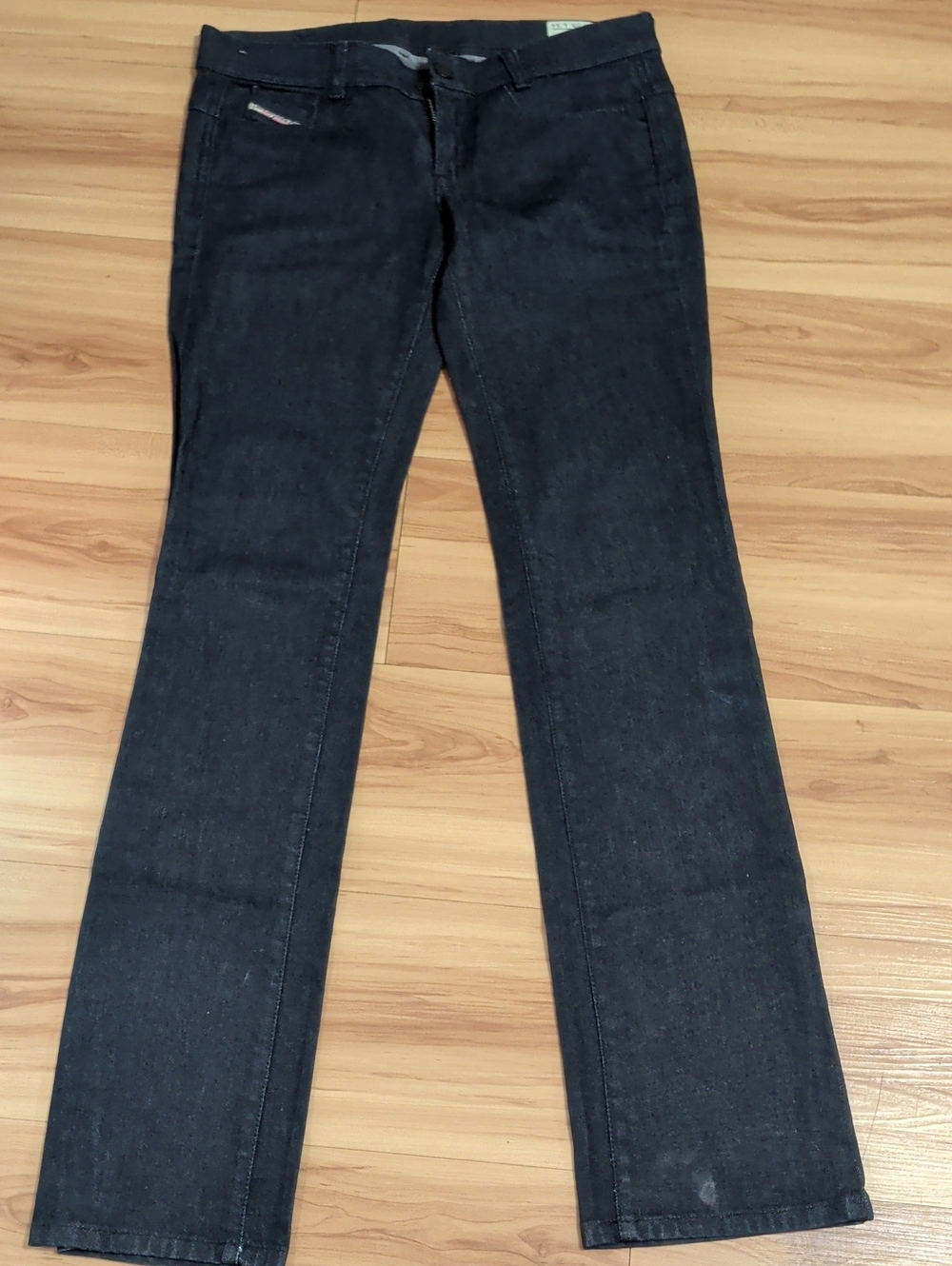 Women's Dark Wash Straight-Leg Jeans - Black Diesel 28 Waist 34 Leg